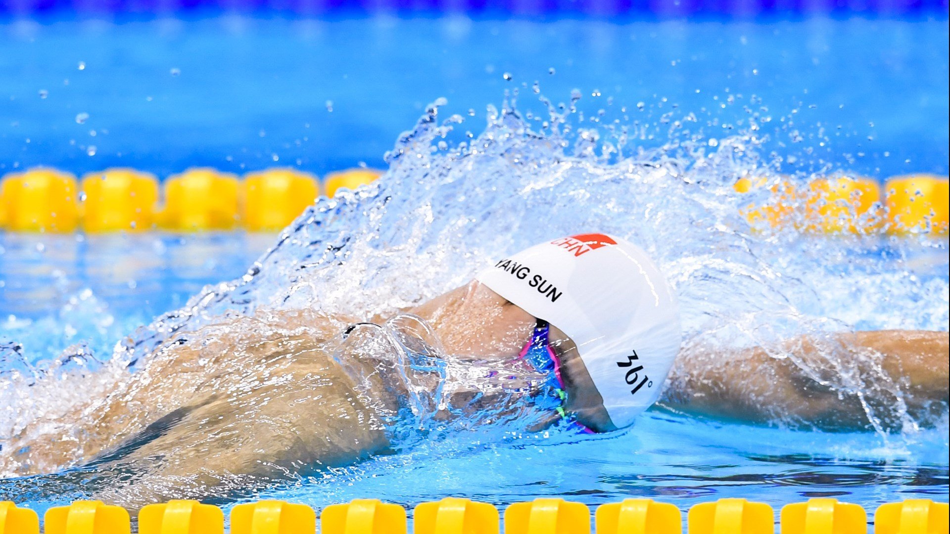 特斯·冯·迪克：凭借精确传球，成为南非队进攻和防守转换的关键人物